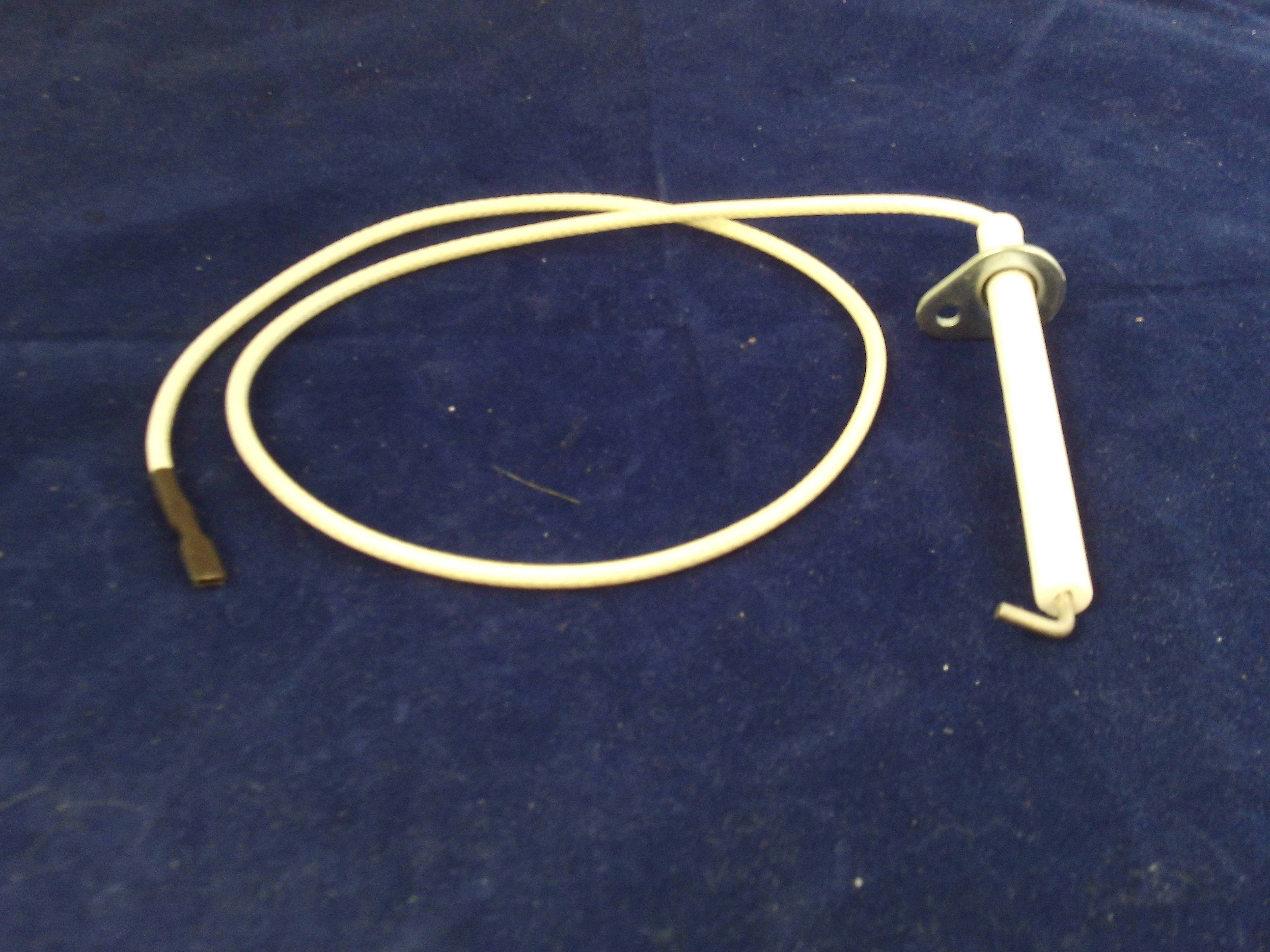 Ignition electrode - left