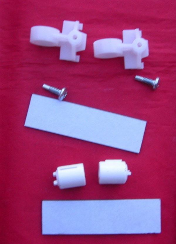 FRONT PANEL/DOOR FIXINGS KIT