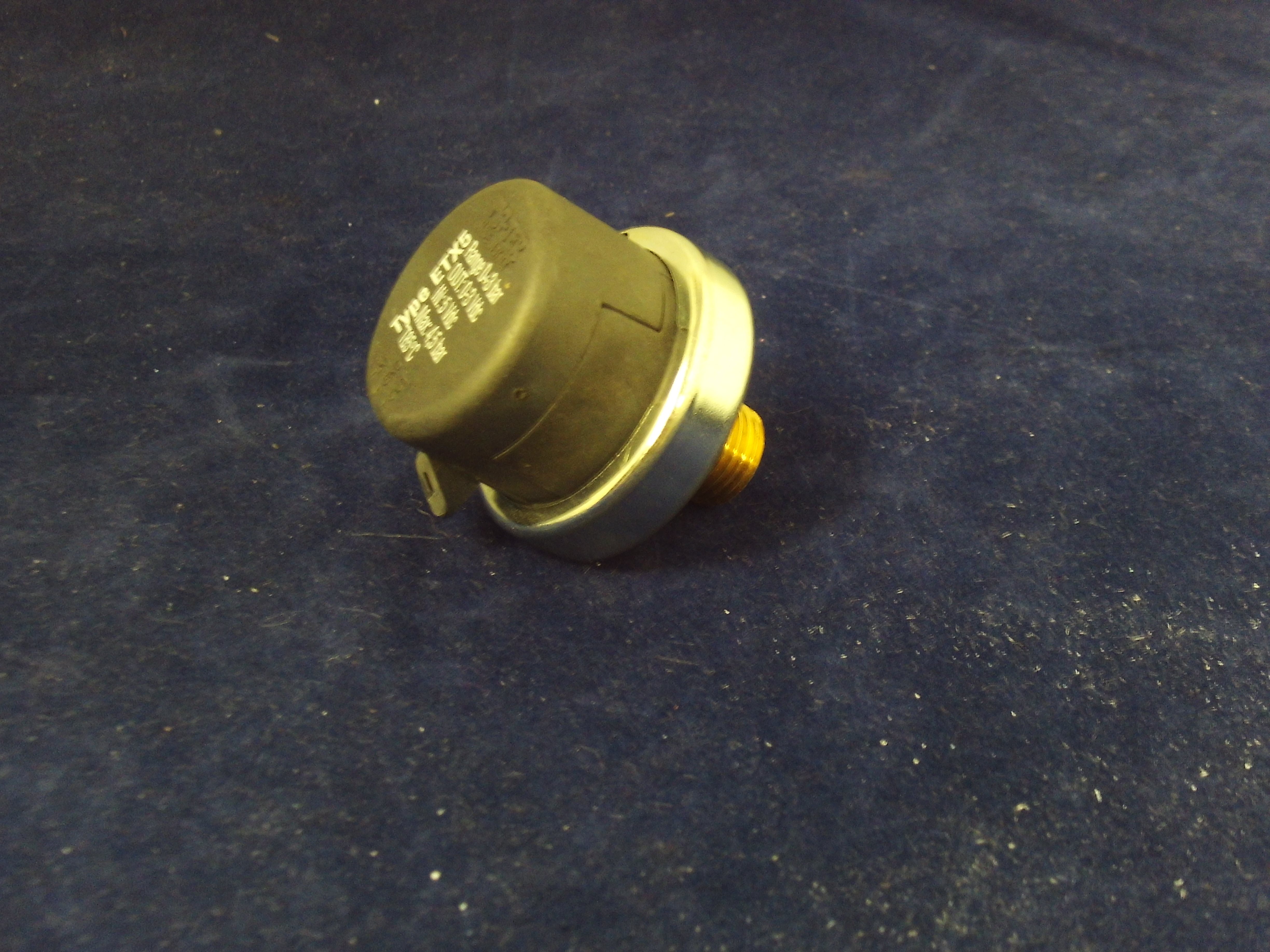 PRESSURE SENSOR