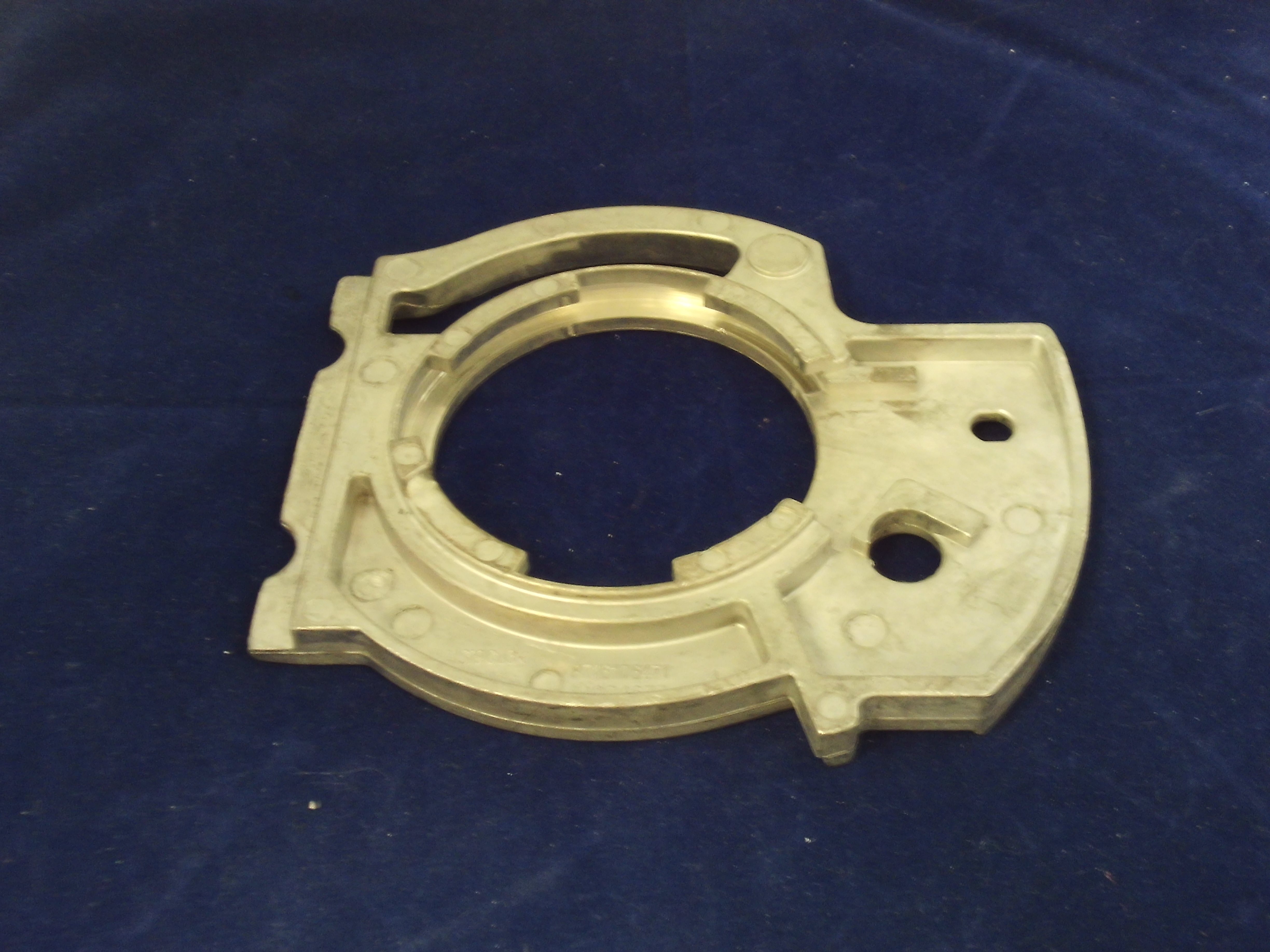 AIR/GAS MANIFOLD CLAMP PLATE